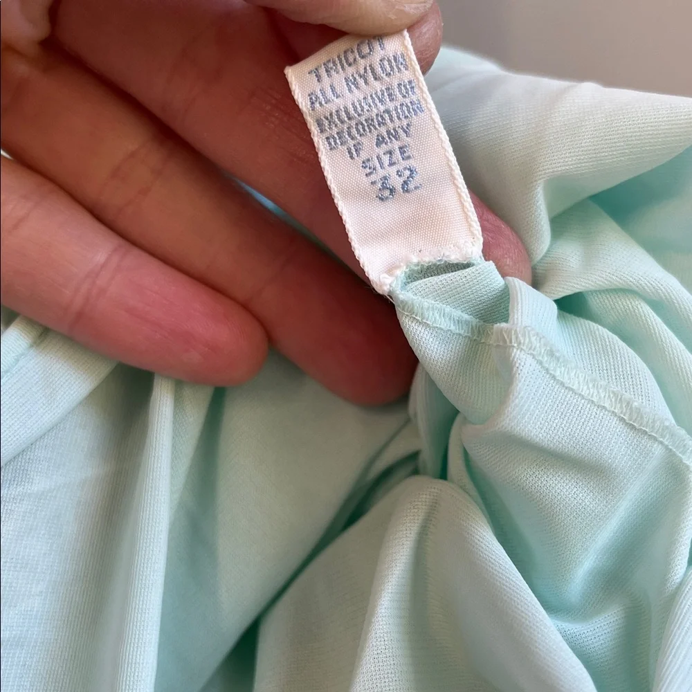 Vintage Vanity Fair 1960’s Mint Blue peignoir negligée nightie/robe set - Picture 2 of 11